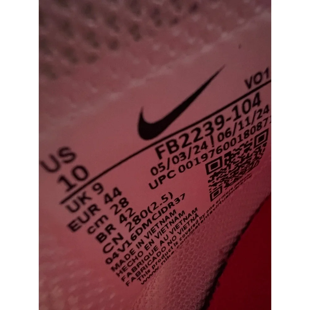 Nike LeBron Witness 8 Dunkin Donuts FB2239-104 Men's Size 10 New